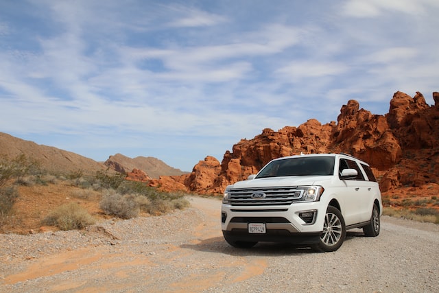 car in the dessert