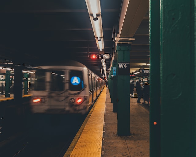 a train in Manhattan